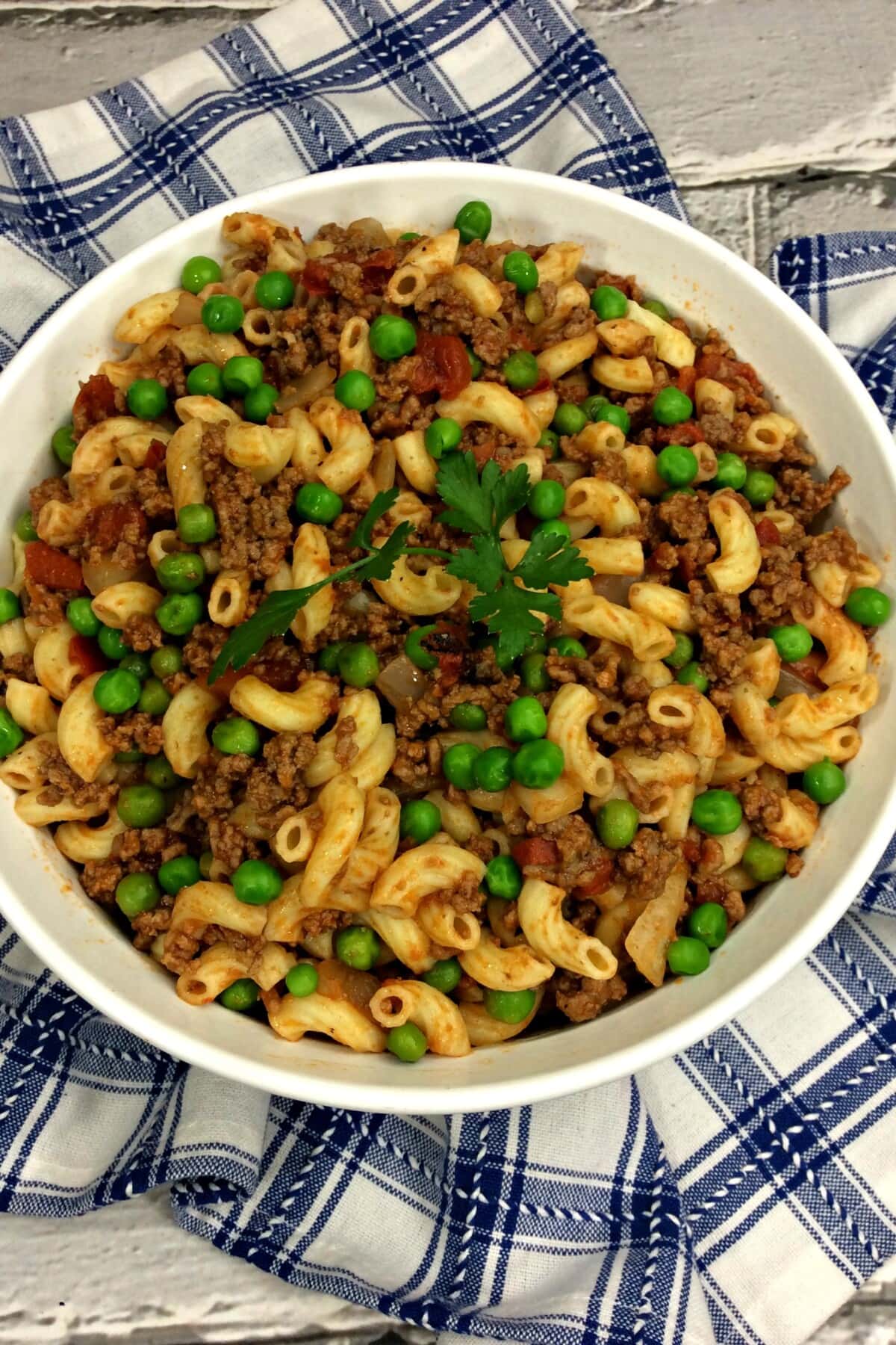 Irish Pasta with ground beef and peas in a bowl