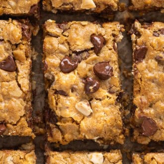 Oatmeal Chocolate Chip Bars feature