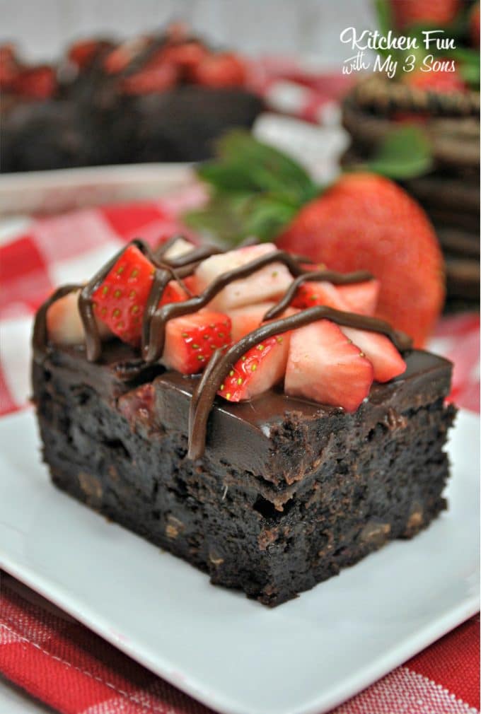 Chocolate Fudge Strawberry Brownies