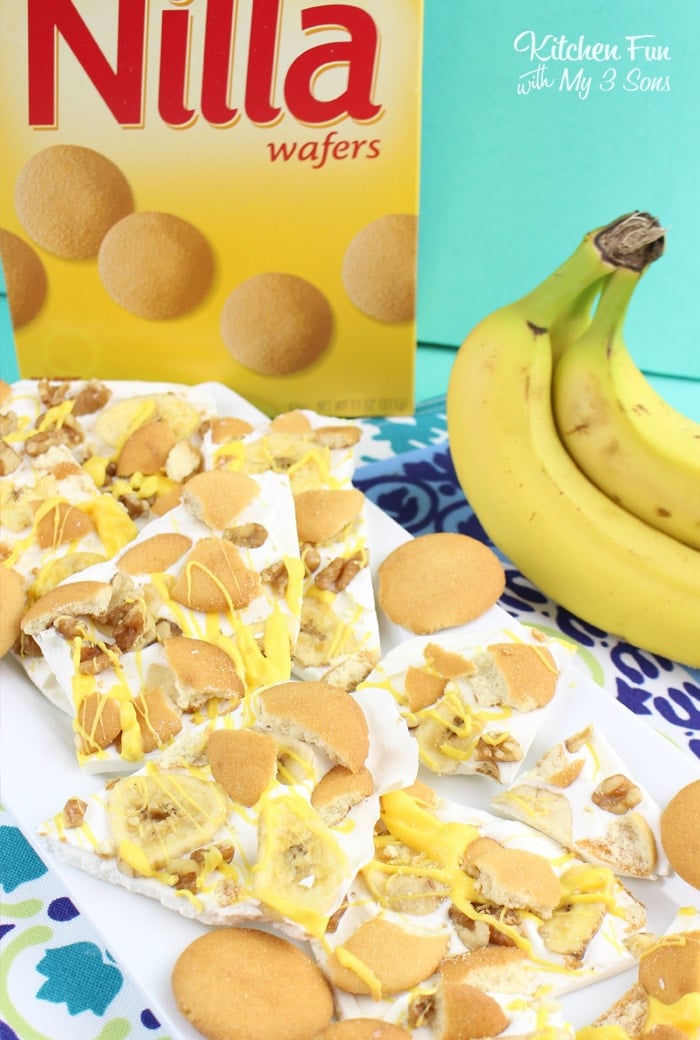 Nilla Banana Pudding Bark next to bananas