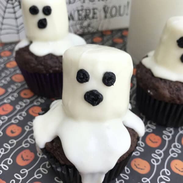 Marshmallow Ghost Cupcakes