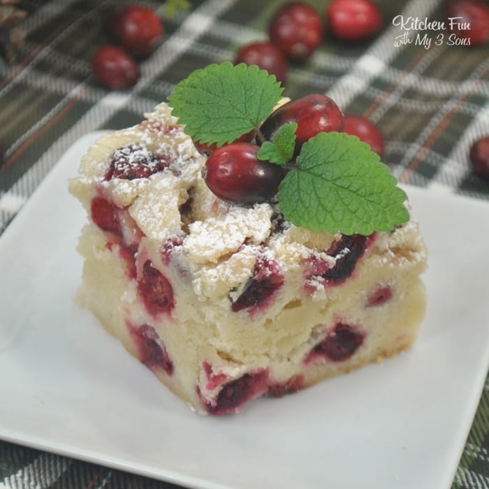 Cranberry Christmas Cake