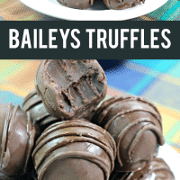 Baileys Truffles with delicious dark chocolate, coffee and Baileys Irish Whiskey is a decadent dessert. | Delicious truffles recipe.