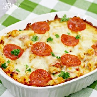This Pepperoni Pizza Baked Ziti recipe is a great dinner recipe for busy nights that the whole family loves.