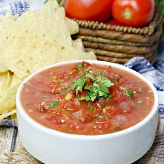 This Weight Watchers Salsa is a delicious blend of salsa, garlic, onions and cilantro all for absolutely 0 WW Freestyle Points.