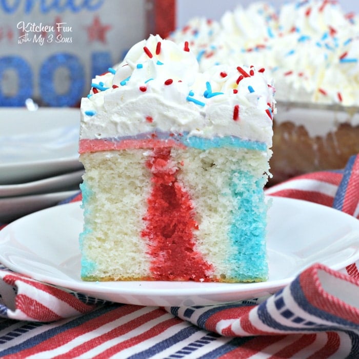 A 4th of July Poke Cake is the perfect Independence Day dessert. It's so pretty and absolutely delicious.