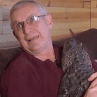 This Man Claims His Emotional Support Alligator Helps His Depression