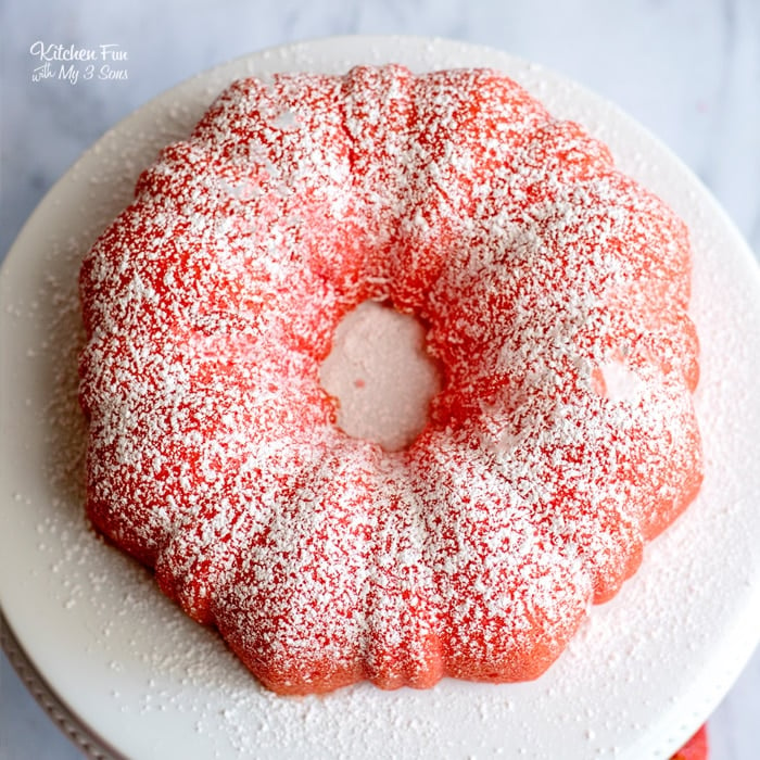 Strawberry Bundt Cake - My Cake School