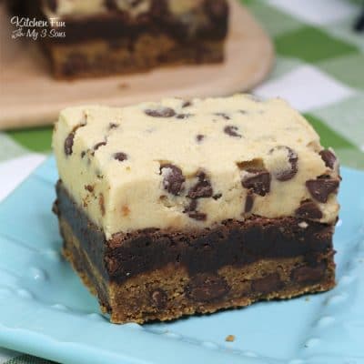 Chocolate Chip Cookie Brownie Bars is a three layer dessert recipe you will adore. Chocolate Chip cookie, topped with a brownie, topped with cookie dough. Such an amazing chocolate dessert!