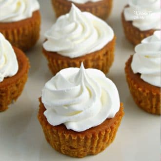 Pumpkin Pie Cupcakes are tiny pumpkin pies you can eat with your hands. So yummy for fall and Thanksgiving!
