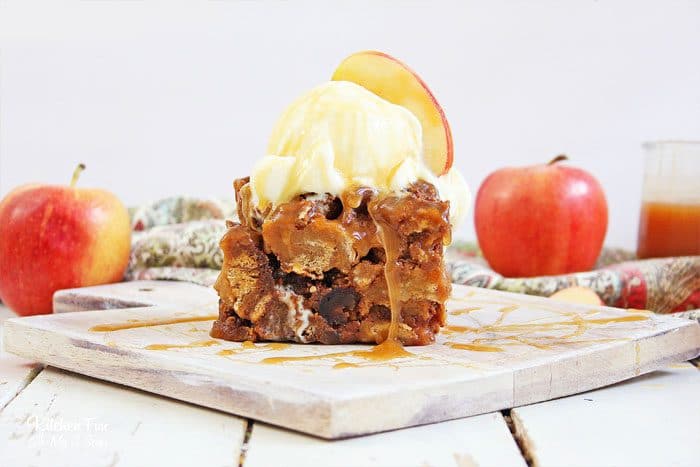 Slow Cooker Apple Bread Pudding