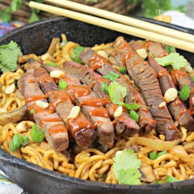Spicy Korean Beef Noodles with swiss steak, ramen noodles and Gochujang is a delicious dinner recipe to try, especially if you love spice!