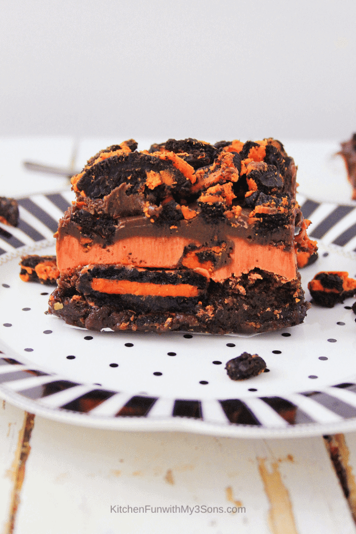 Oreo Layered Halloween Brownies Recipe