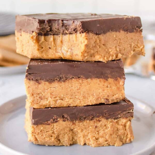 No Bake Chocolate Peanut Butter Bars feature