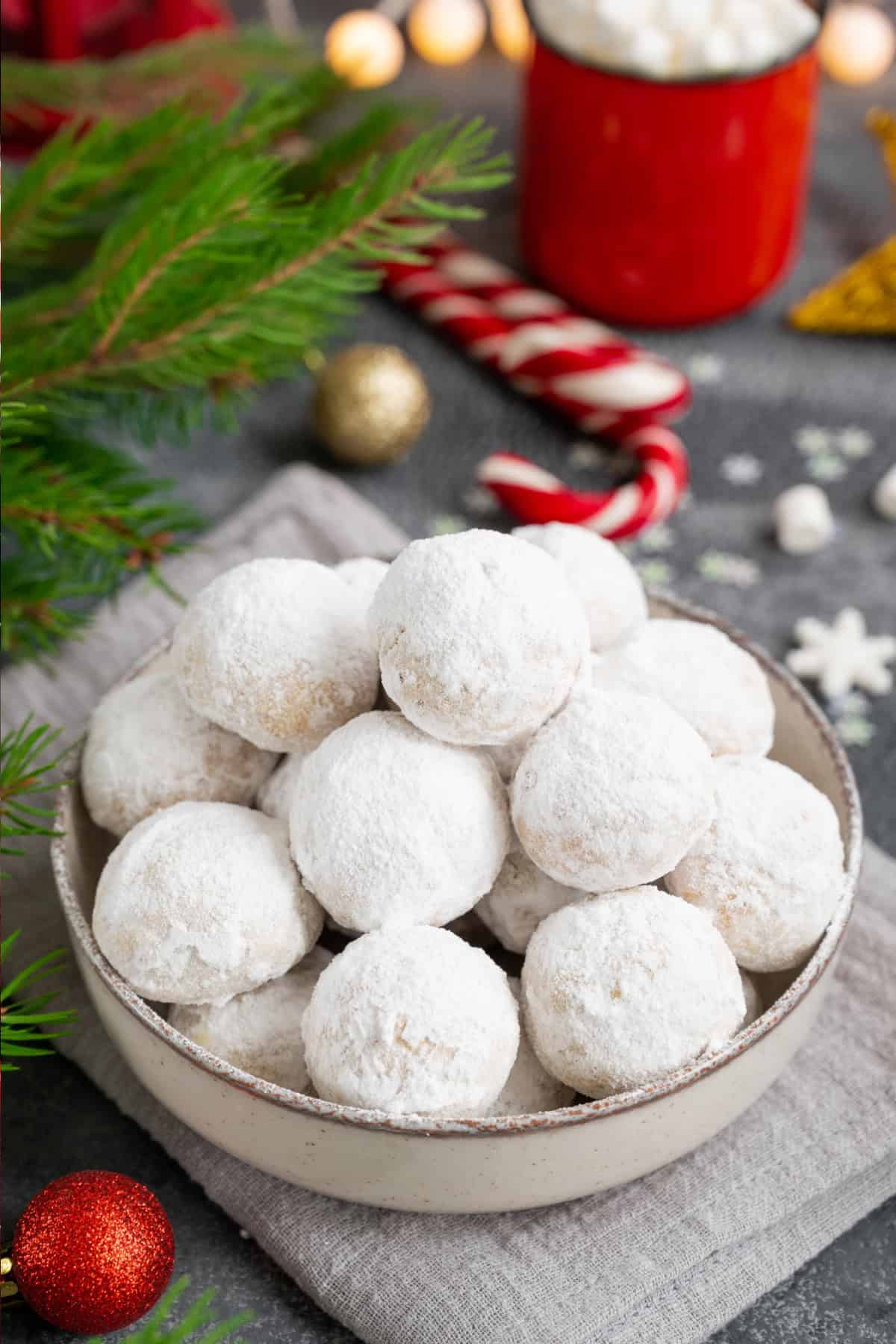 A bowl of snowball cookies