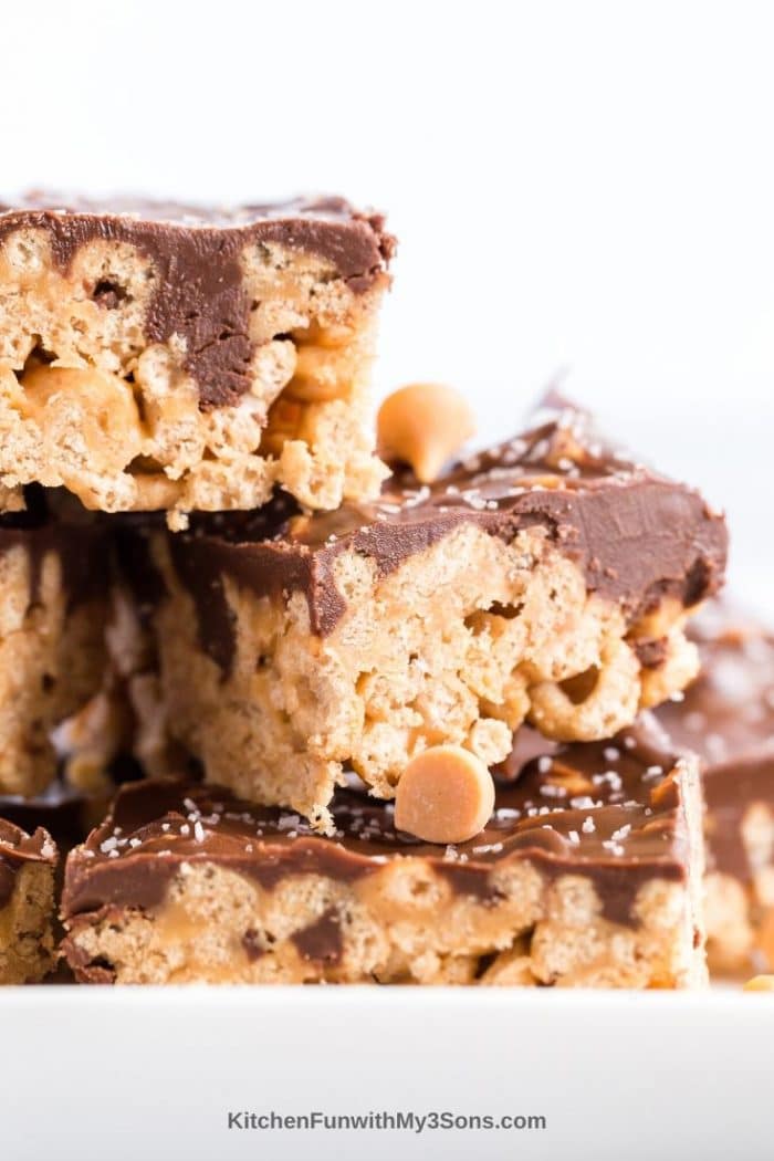 Up close picture of chocolate oat cereal bars
