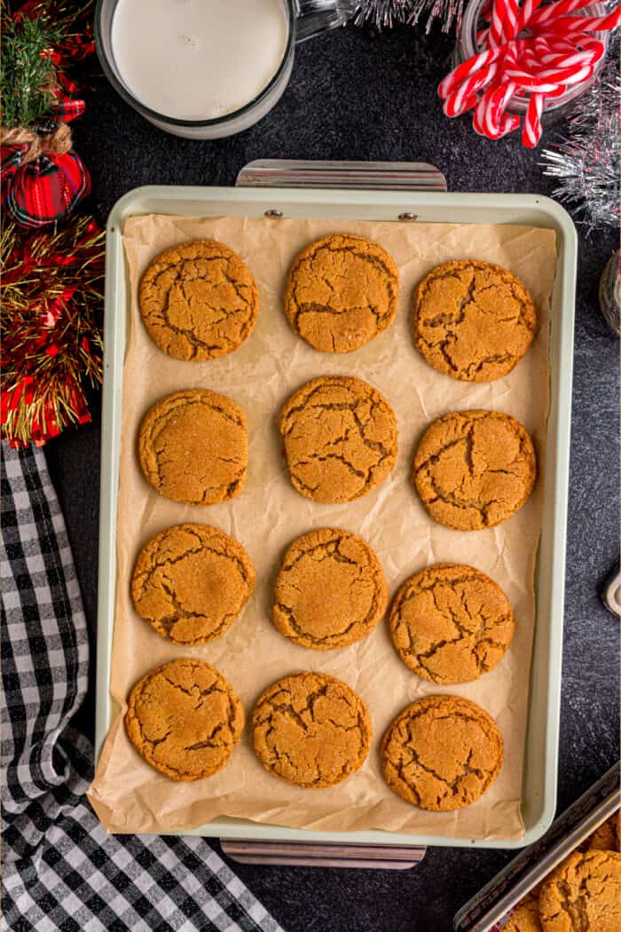 Baked Soft Gingersnap Cookies