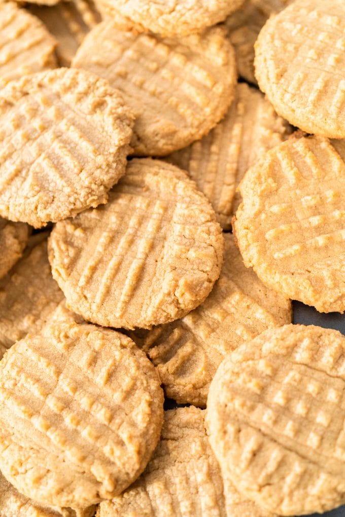 A pile of peanut butter cookies