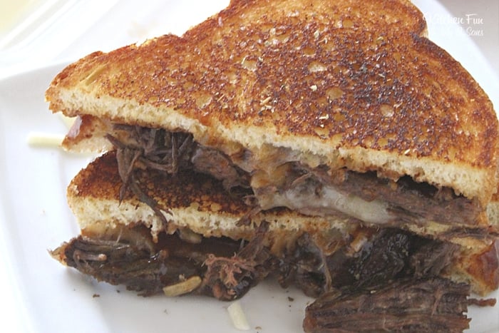 Brisket Grilled Cheese Sandwich is a quick and easy dinner recipe. With three cheeses, BBQ sauce and beef brisket, this is a total winner.