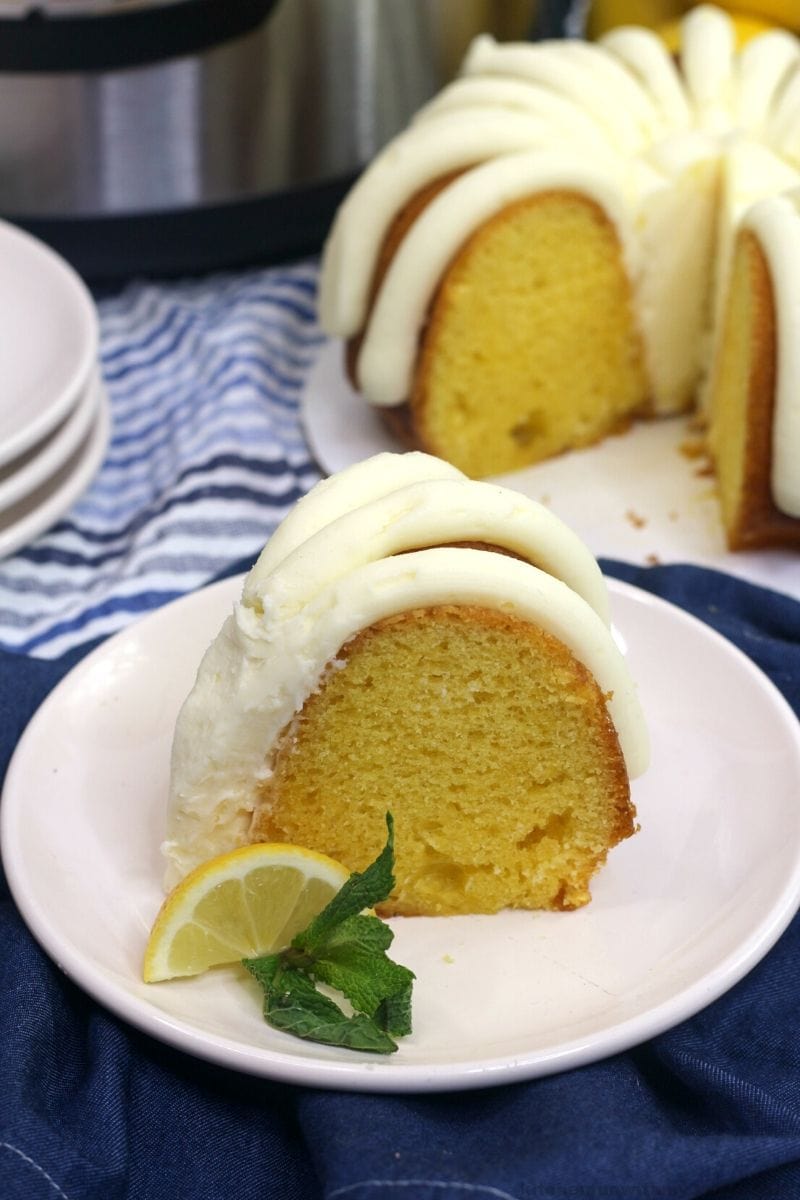 instant pot lemon bundt cake