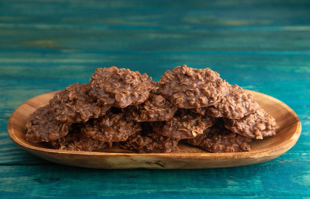 No bake chocolate peanut butter cookies on a wooden dish