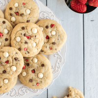 Strawberry Cheesecake Pudding Cookies
