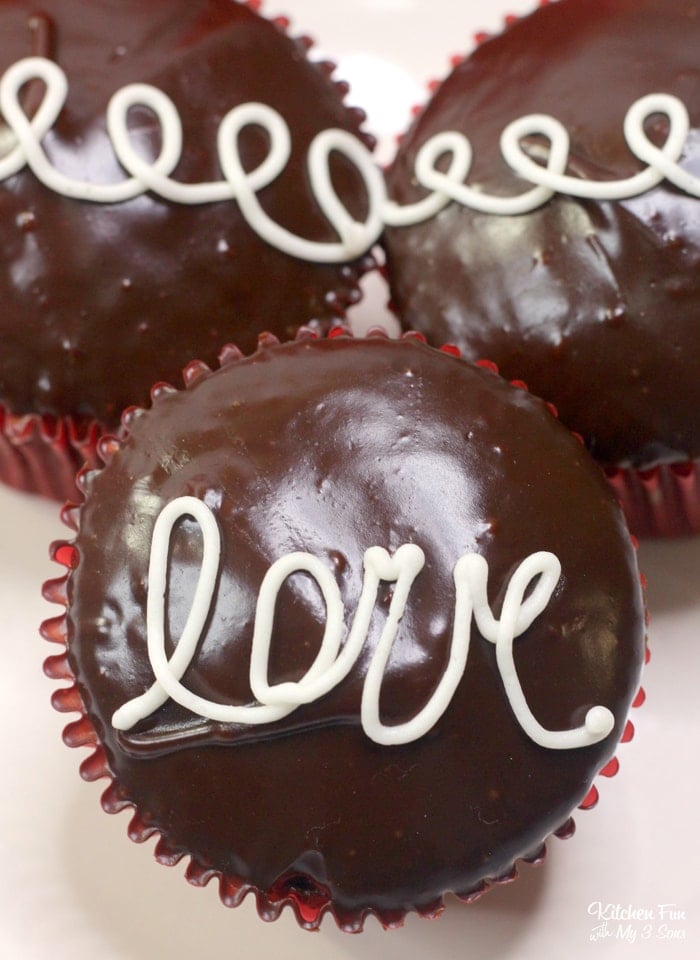 Homemade Hostess Cupcakes for Valentine's Day