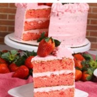 layered strawberry cake recipe