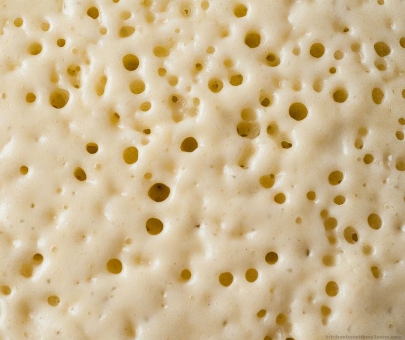 upclose pictures of bubbles on pancakes