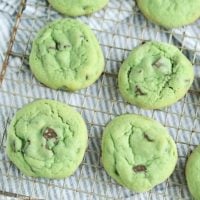 Mint Chocolate Chip Cookies {Video}