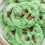 Mint Chocolate Chip Cookies feature
