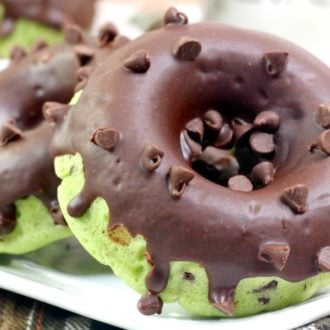 Baked Mint Chocolate Chip Donuts