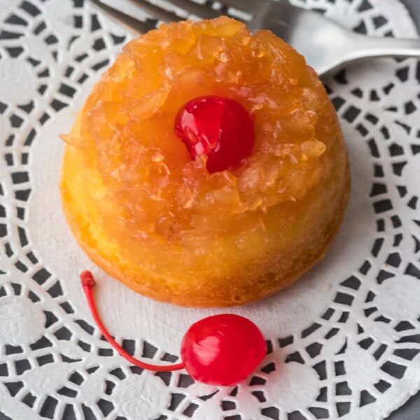 Upside Down Pineapple Cupcakes feature