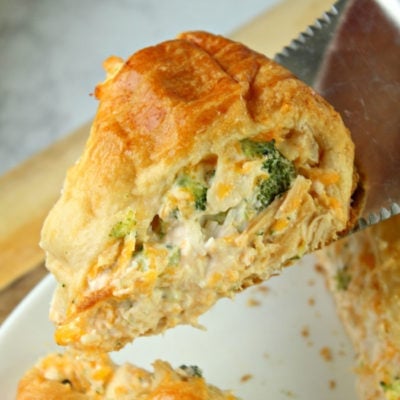 A Chicken And Broccoli Crescent Roll Ring with broccoli florets and cheddar cheese is the perfect weeknight dinner recipe.