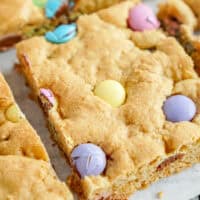 Easter cookie bars feature
