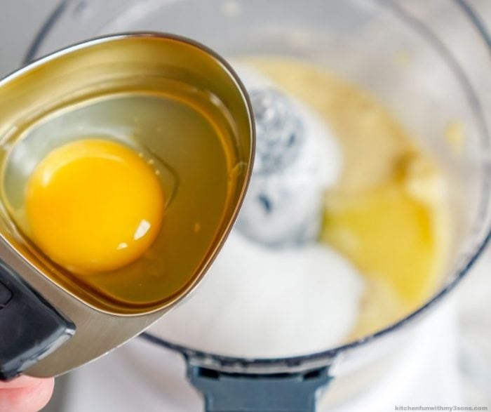 egg in a measuring cup