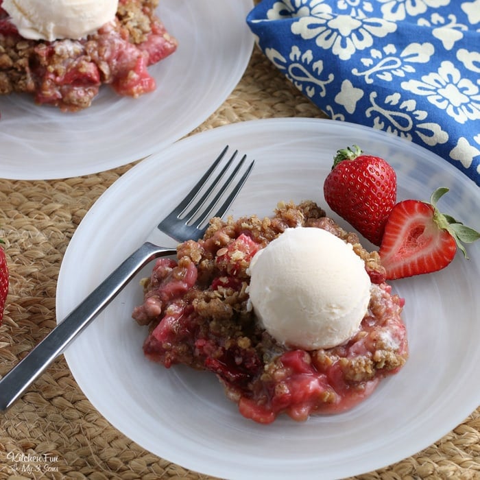Strawberry Rhubarb Crisp is a delicious summer dessert. This recipe has fresh rhubarb and strawberries with a cinnamon sugar topping.