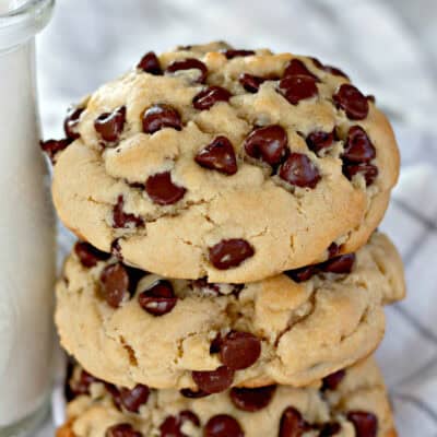 Thick Chocolate Chip Cookies feature