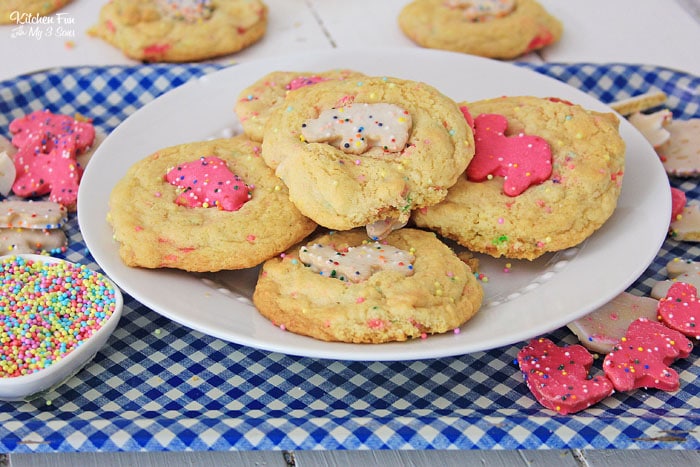 Circus Animal Sugar Cookies are a yummy homemade sugar cookie recipe filled with crushed frosted animal crackers and sprinkles. 