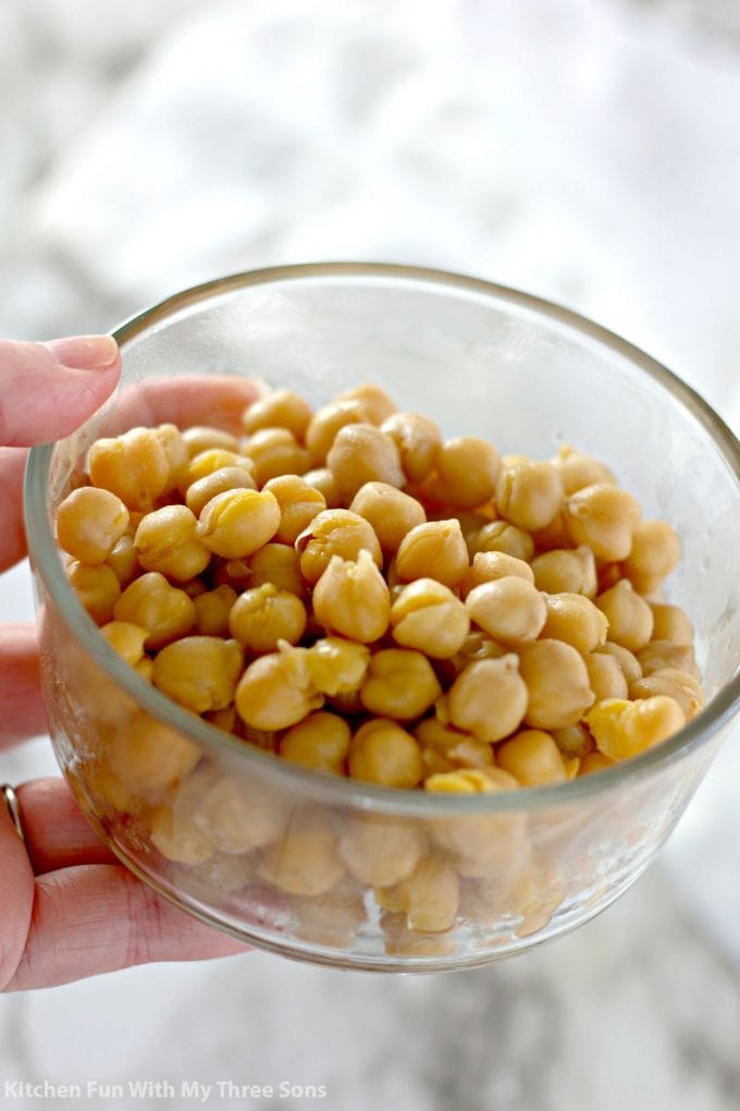 cooked garbanzo beans, or chickpeas 