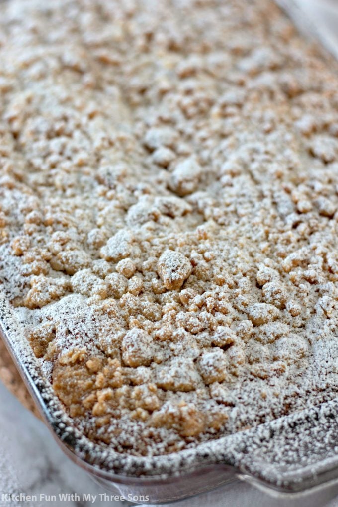 coffee cake dusted with powdered sugar