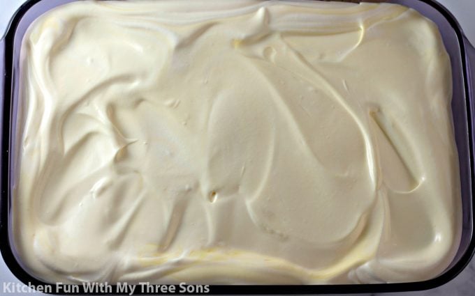 final layer of vanilla pudding