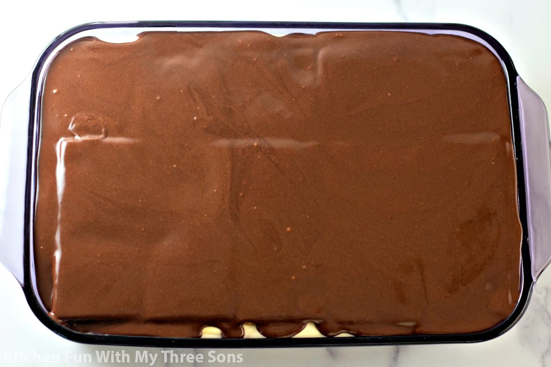 finished eclair cake