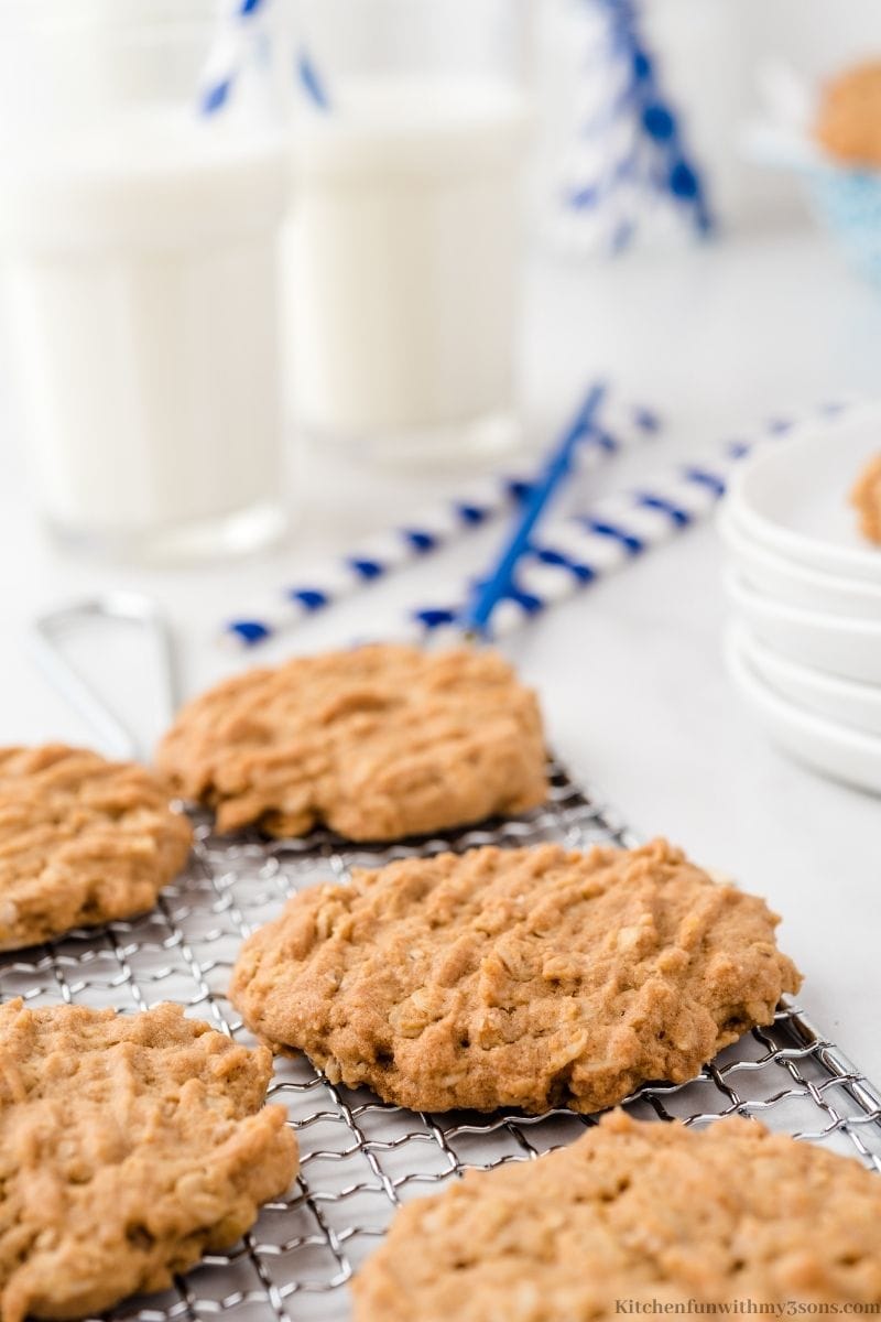 Best Oatmeal Cookies Recipe