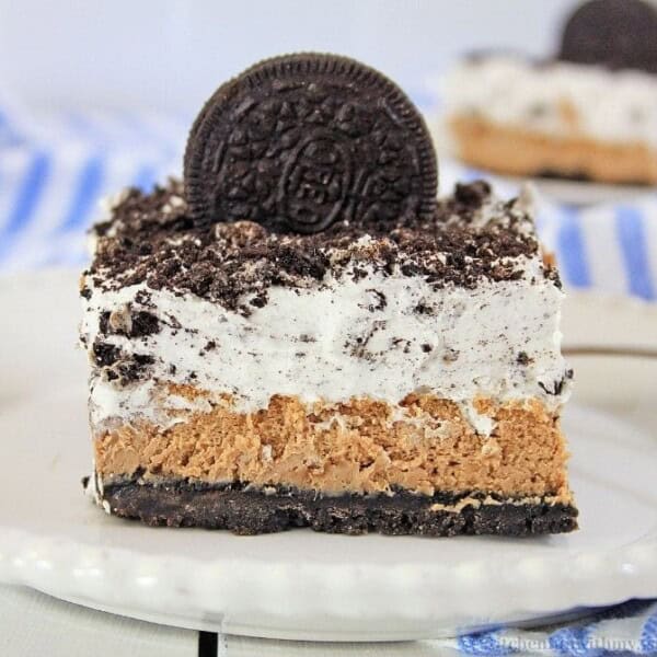 Oreo Cheesecake Bars