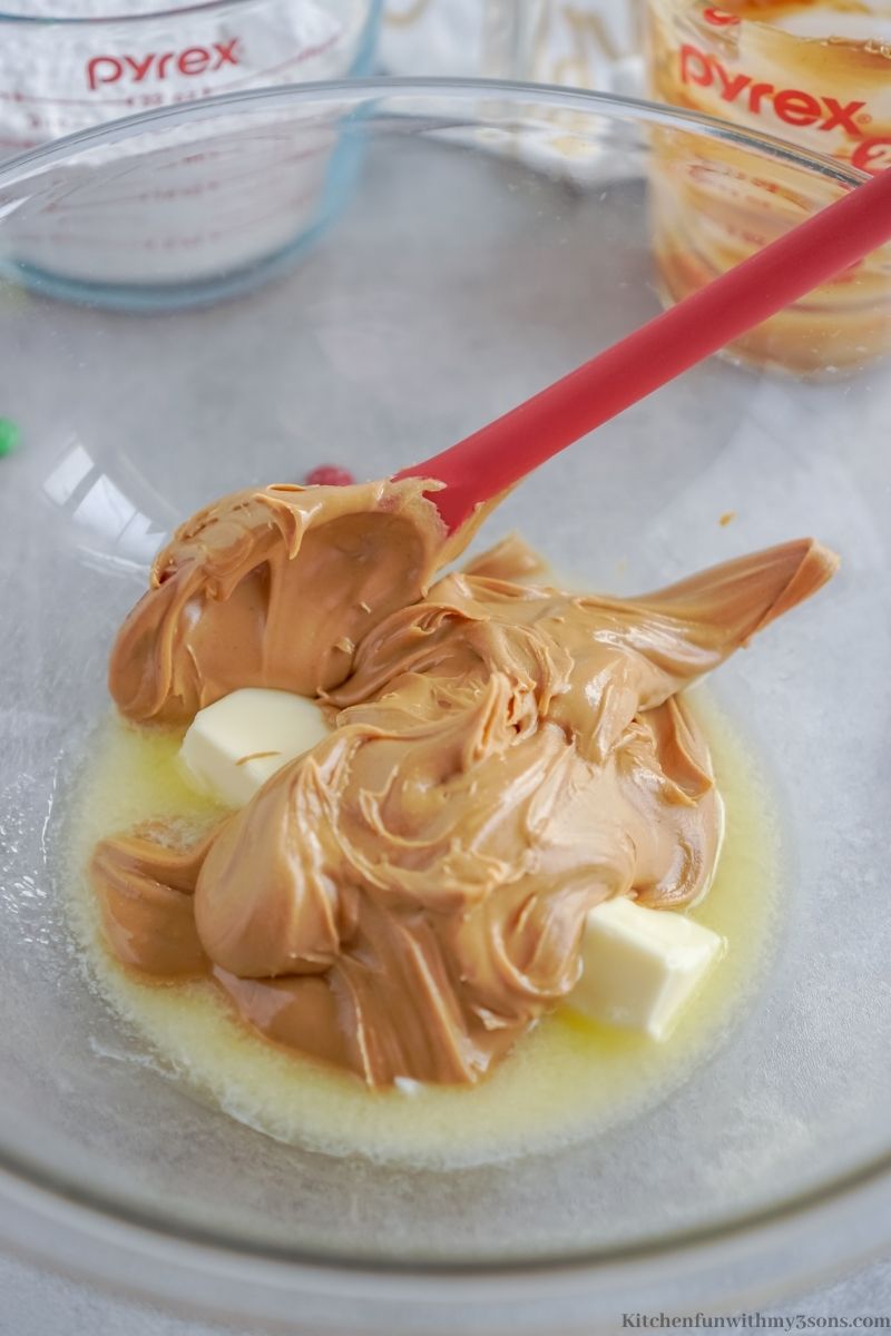 The peanut butter mixed in with the melted butter.
