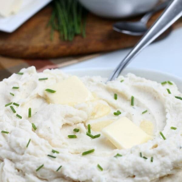 Crock Pot Mashed Potatoes in a bowl