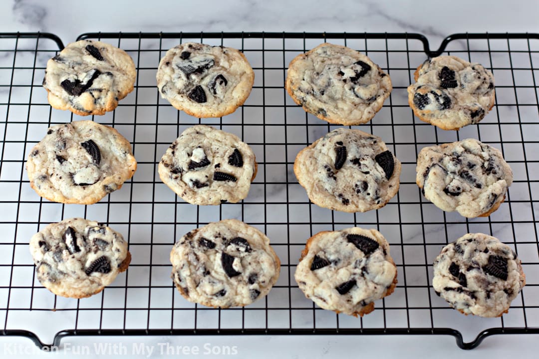 cookies on a wire cooling rack