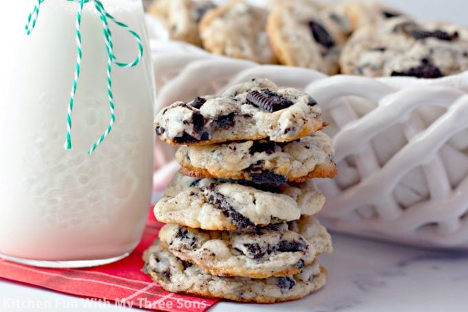 stacked Oreo Cheesecake Cookies on a red napkin