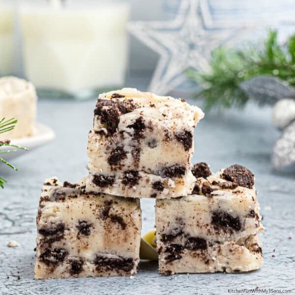 Oreo Cookies and Cream Fudge